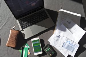 Evi Driesen - eenvoudig facturen betalen met POM